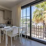 Naro Marina Apartament Çeşme