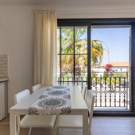 Naro Marina Apartment *