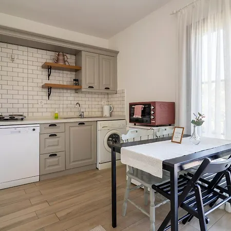 Naro Marina Apartment *